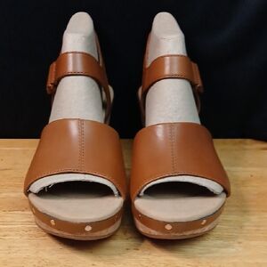 Clarks Brown Leather Women's Sandals
